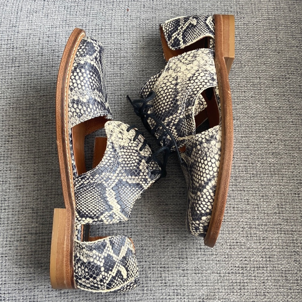Minimarket cut out leather snakeskin print Oxford size 6.5 or 37. - Picture 4 of 10